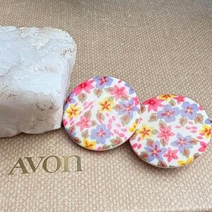 Avon Vintage Floral Round Clip-on Earrings – Colorful Spring Print NWOT 140
